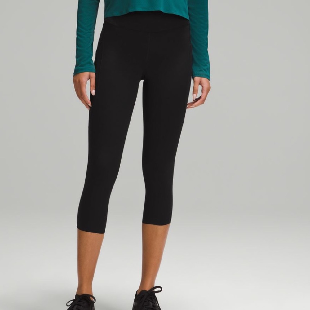 EUC Lululemon Fast and Free capri sz4